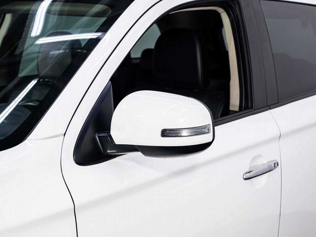 Mitsubishi Outlander б/у, 2016, Вариатор. Фото: #7