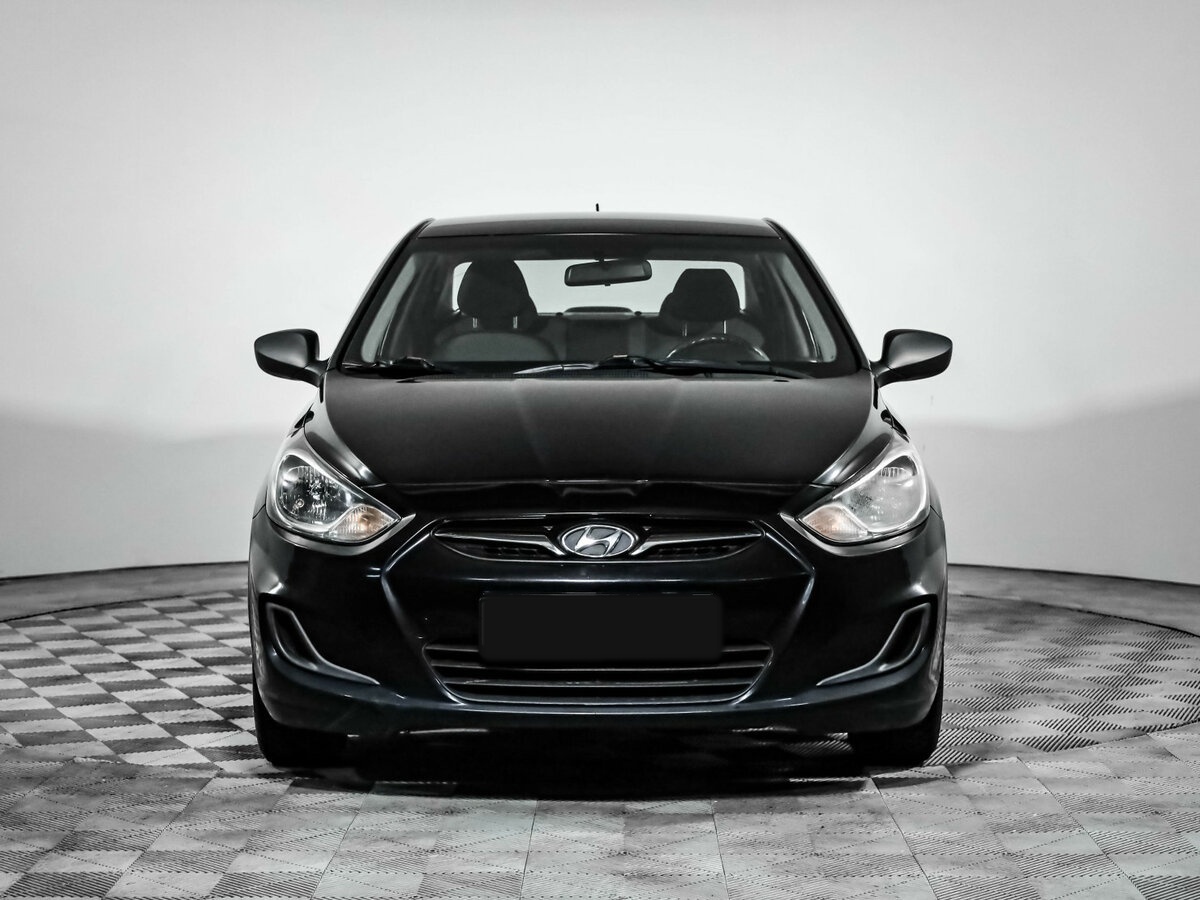 Hyundai Solaris б/у, 2013, Автоматическая. Фото: #1