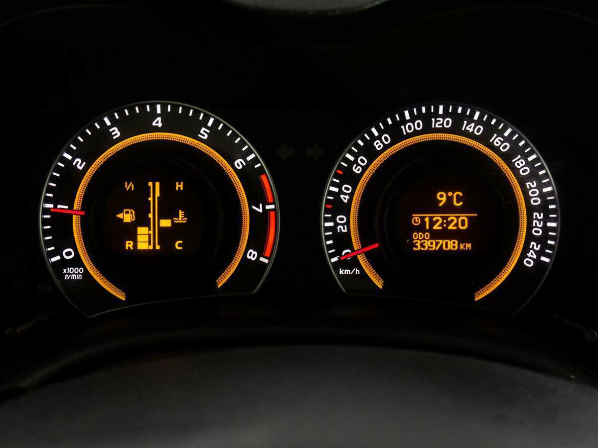 Toyota Corolla б/у, 2012, Механическая. Фото: #11