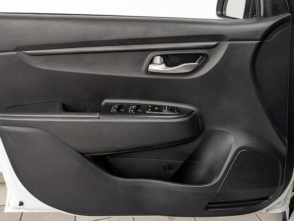 Kia Rio б/у, 2020, Автоматическая. Фото: #17