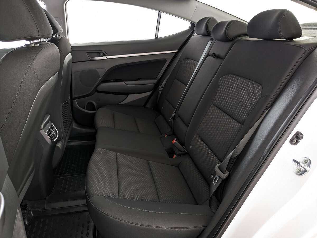 Hyundai Elantra б/у, 2020, Автоматическая. Фото: #17