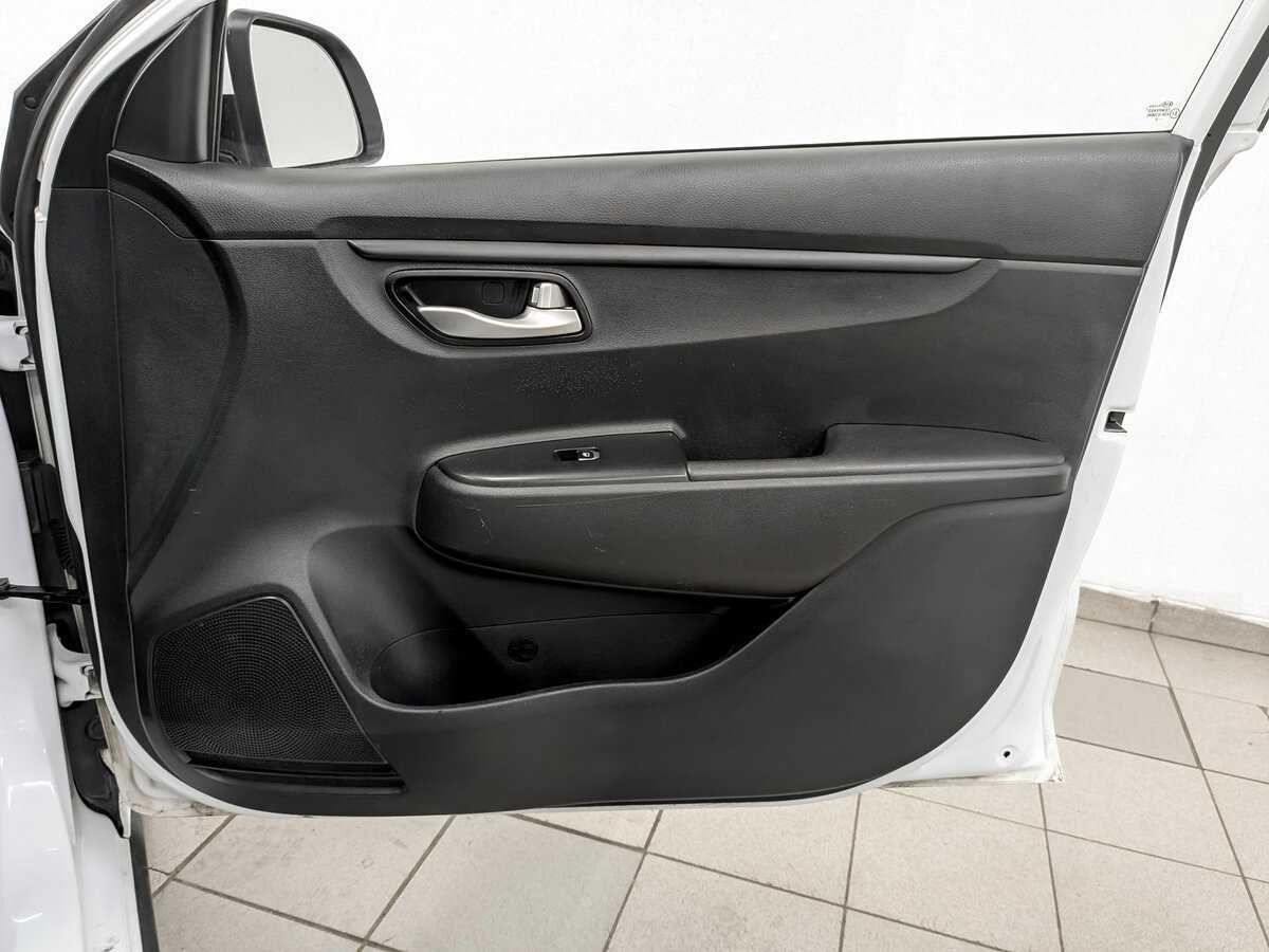 Kia Rio б/у, 2020, Автоматическая. Фото: #21
