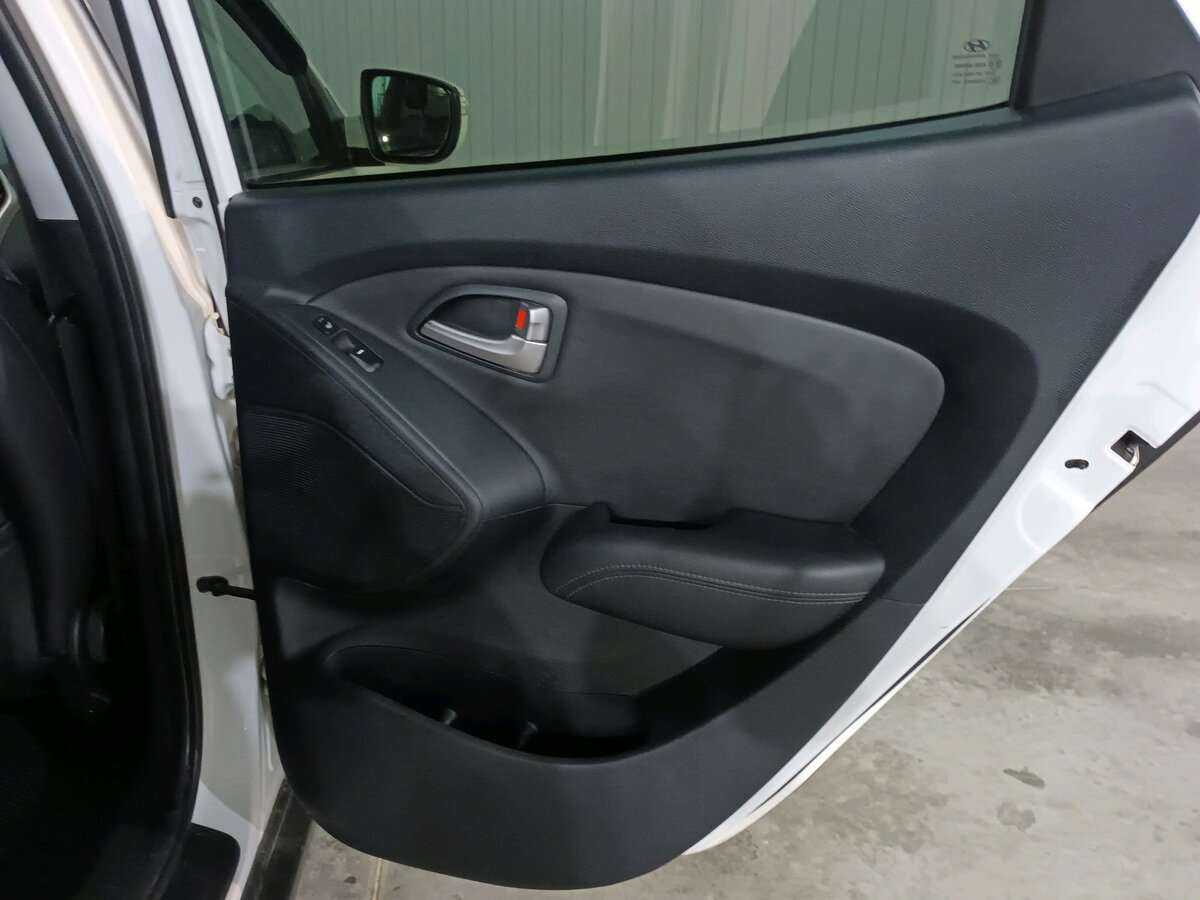 Hyundai ix35 б/у, 2012, Автоматическая. Фото: #18
