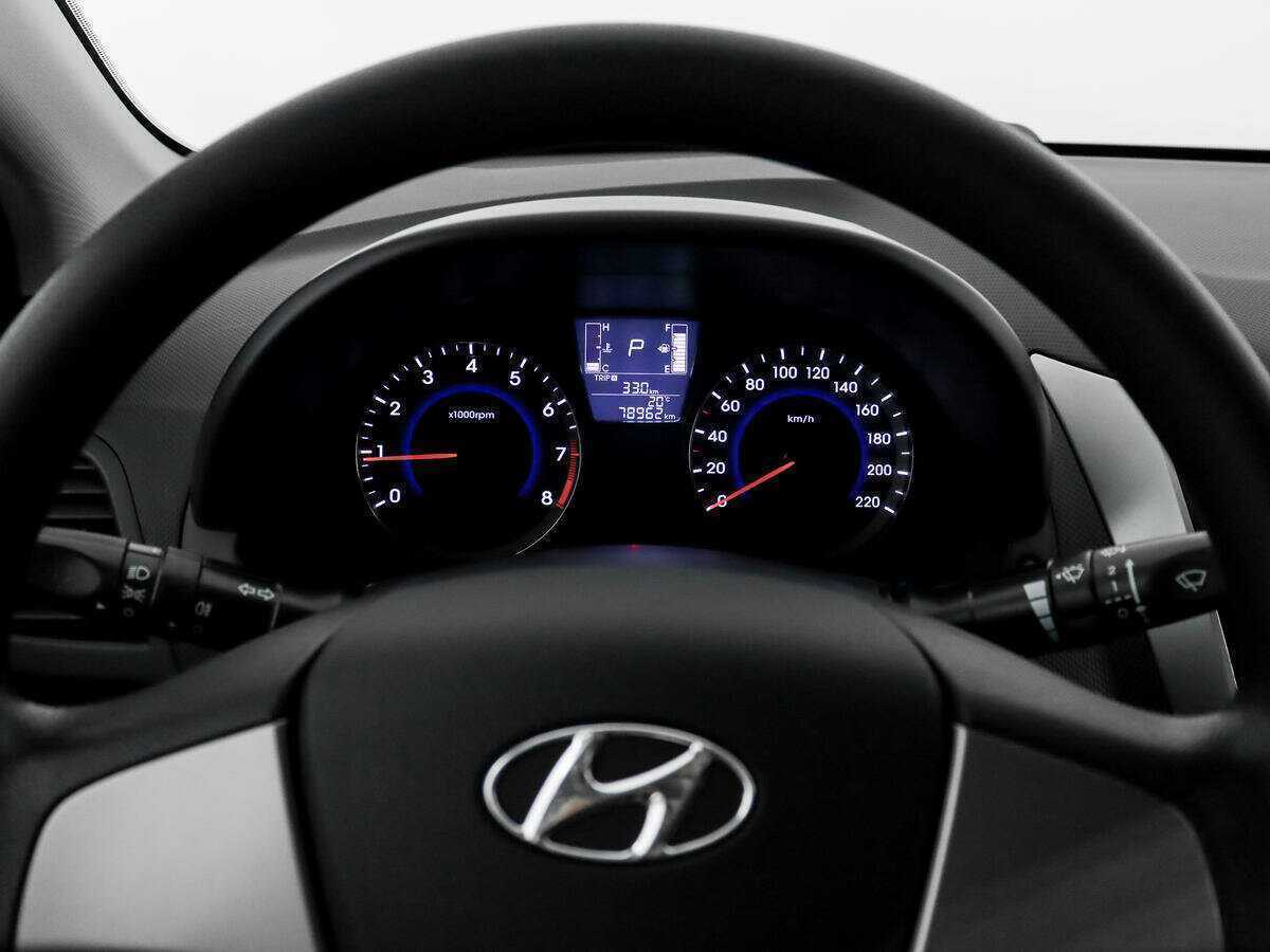 Hyundai Solaris б/у, 2016, Автоматическая. Фото: #15