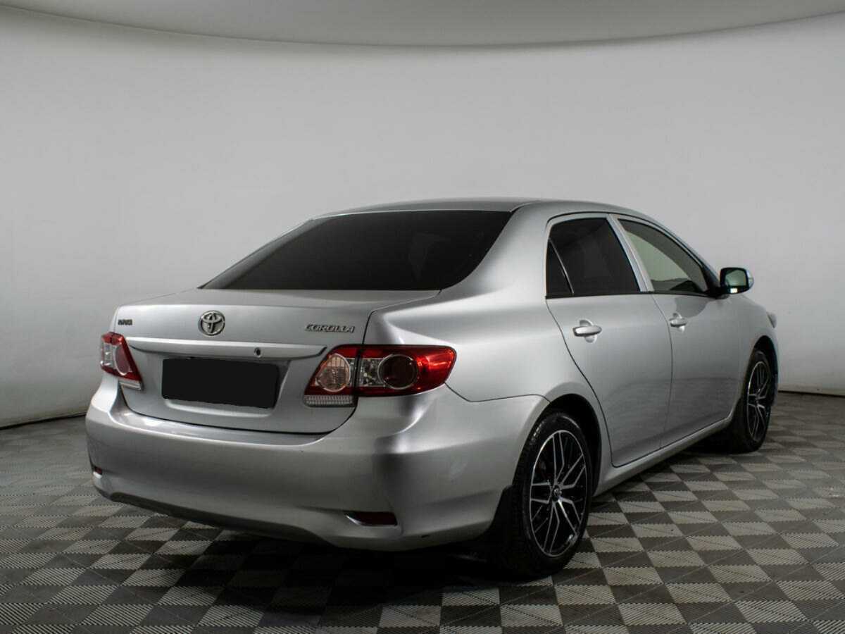 Toyota Corolla б/у, 2012, Механическая. Фото: #4