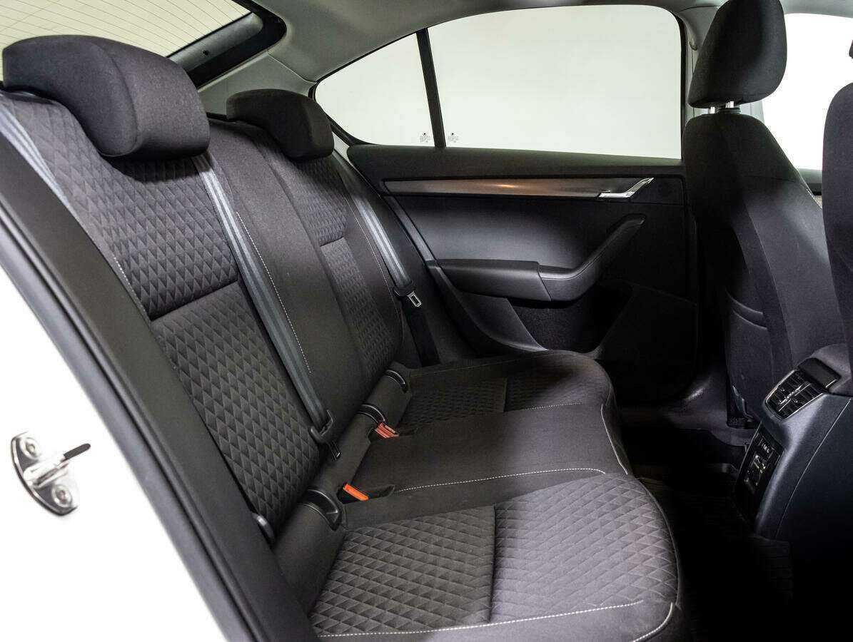 Skoda Octavia б/у, 2018, Роботизированная. Фото: #9