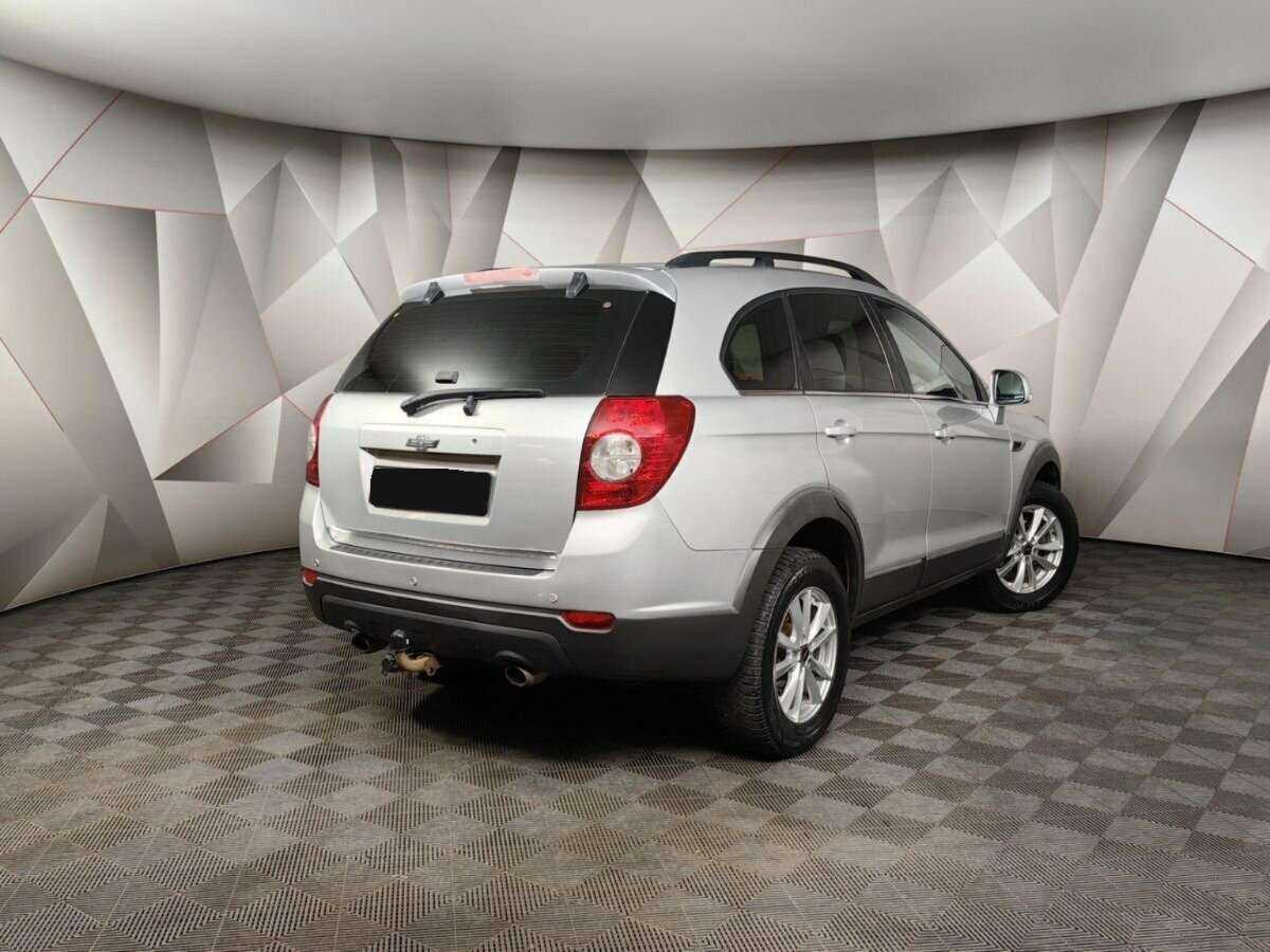 Chevrolet Captiva б/у, 2013, Автоматическая. Фото: #1