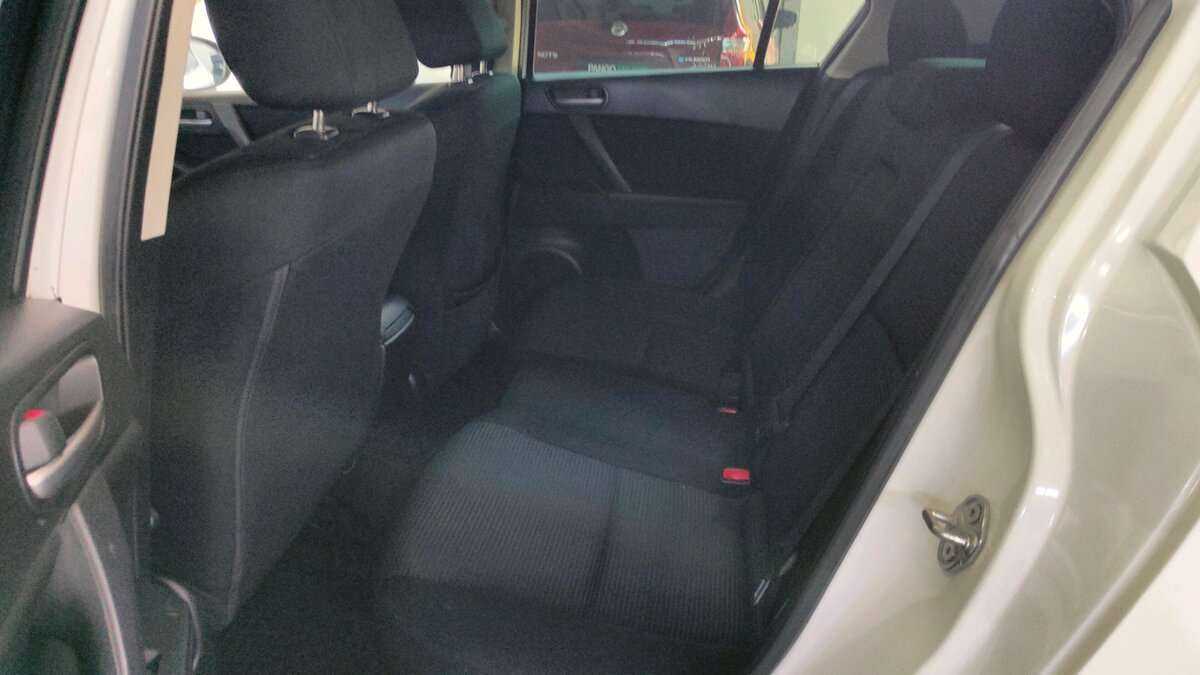 Mazda 3 б/у, 2012, Автоматическая. Фото: #11