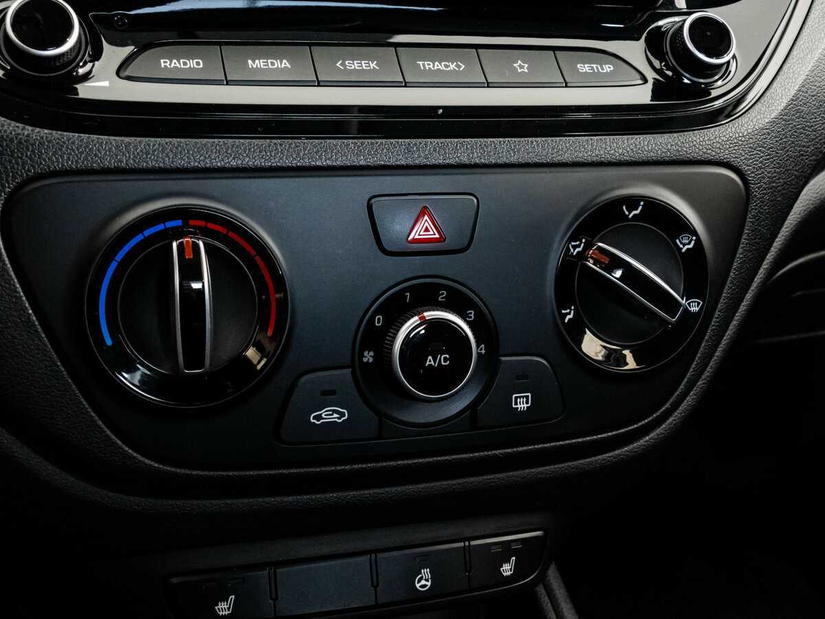 Hyundai Solaris б/у, 2021, Механическая. Фото: #12