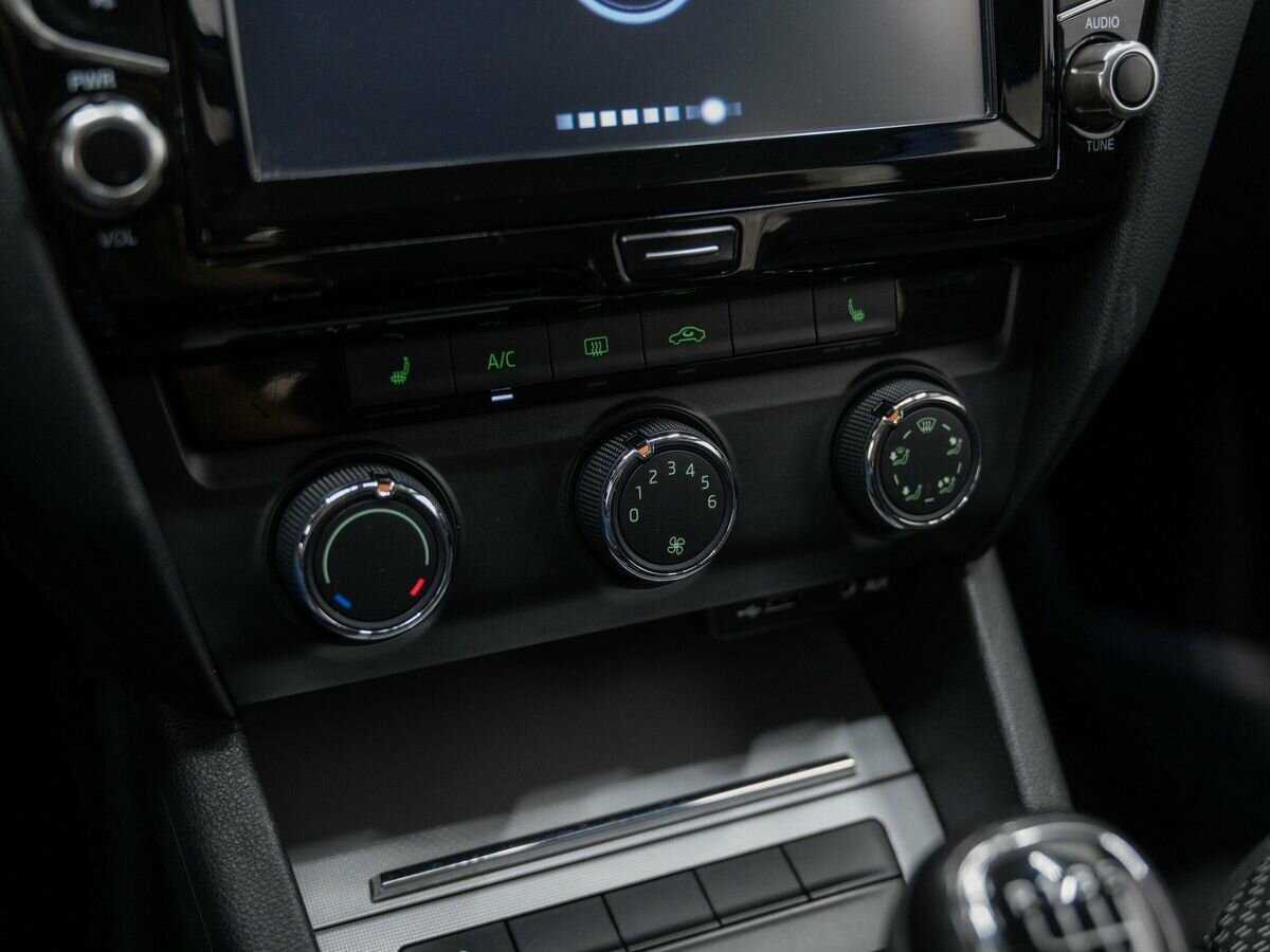 Skoda Octavia б/у, 2013, Механическая. Фото: #17