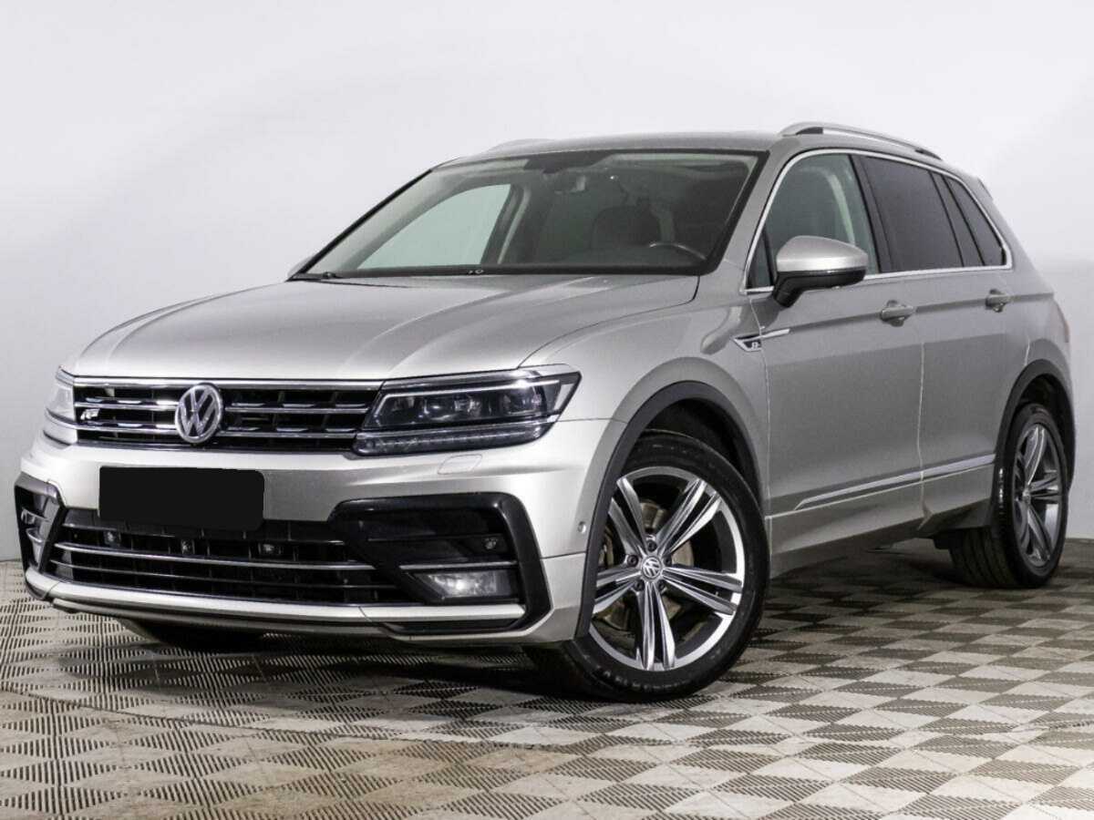 Volkswagen Tiguan б/у, 2018, Роботизированная. Посмотреть фото