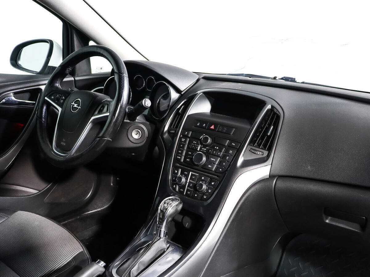 Opel Astra б/у, 2013, Автоматическая. Фото: #6