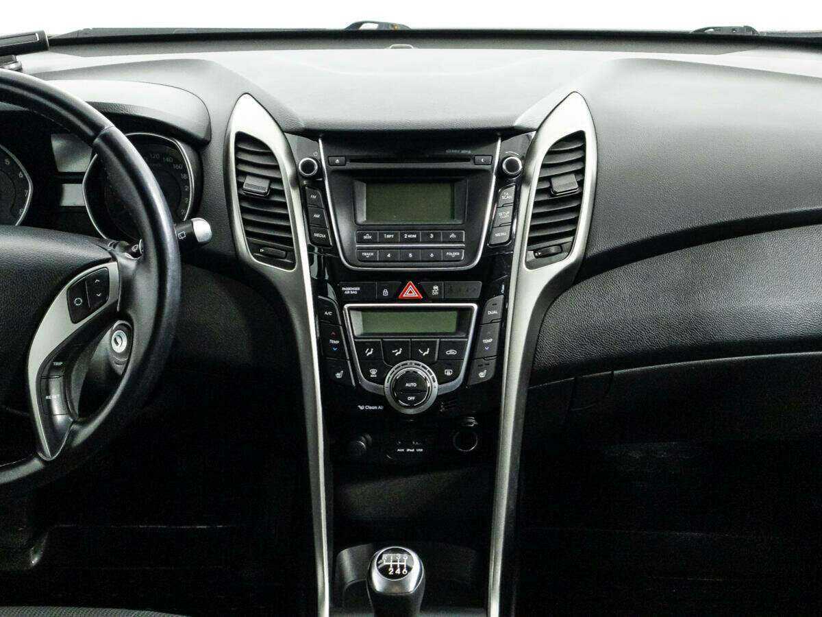 Hyundai i30 б/у, 2013, Механическая. Фото: #13