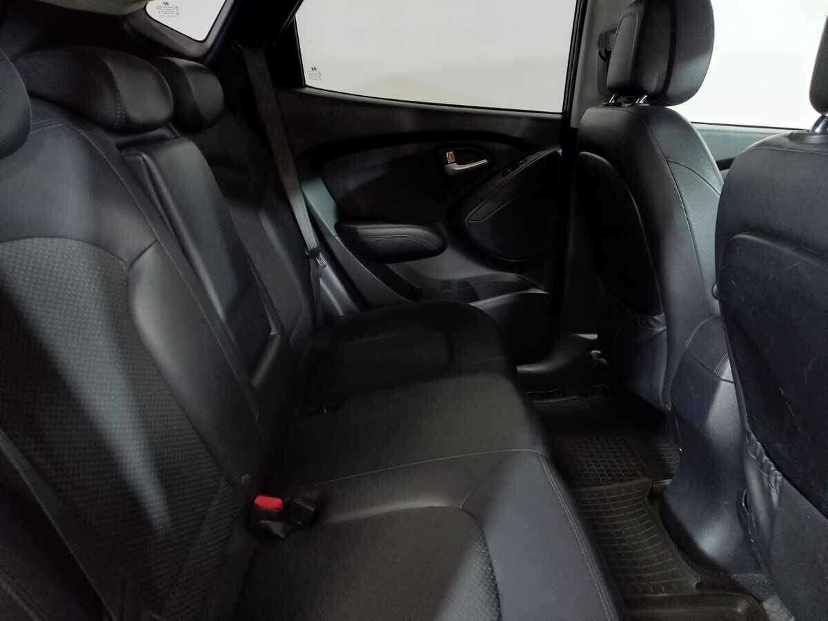 Hyundai ix35 б/у, 2012, Автоматическая. Фото: #8