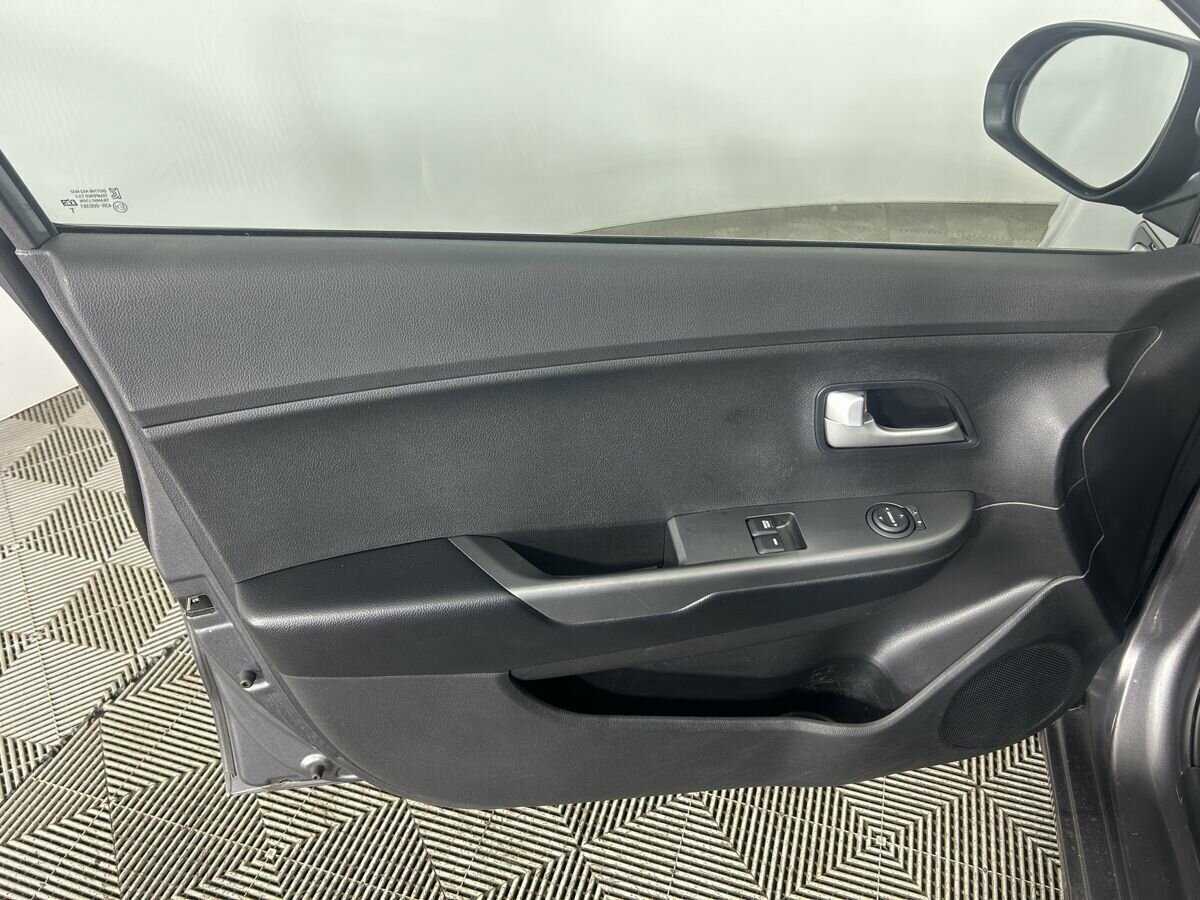 Kia Rio б/у, 2016, Автоматическая. Фото: #7