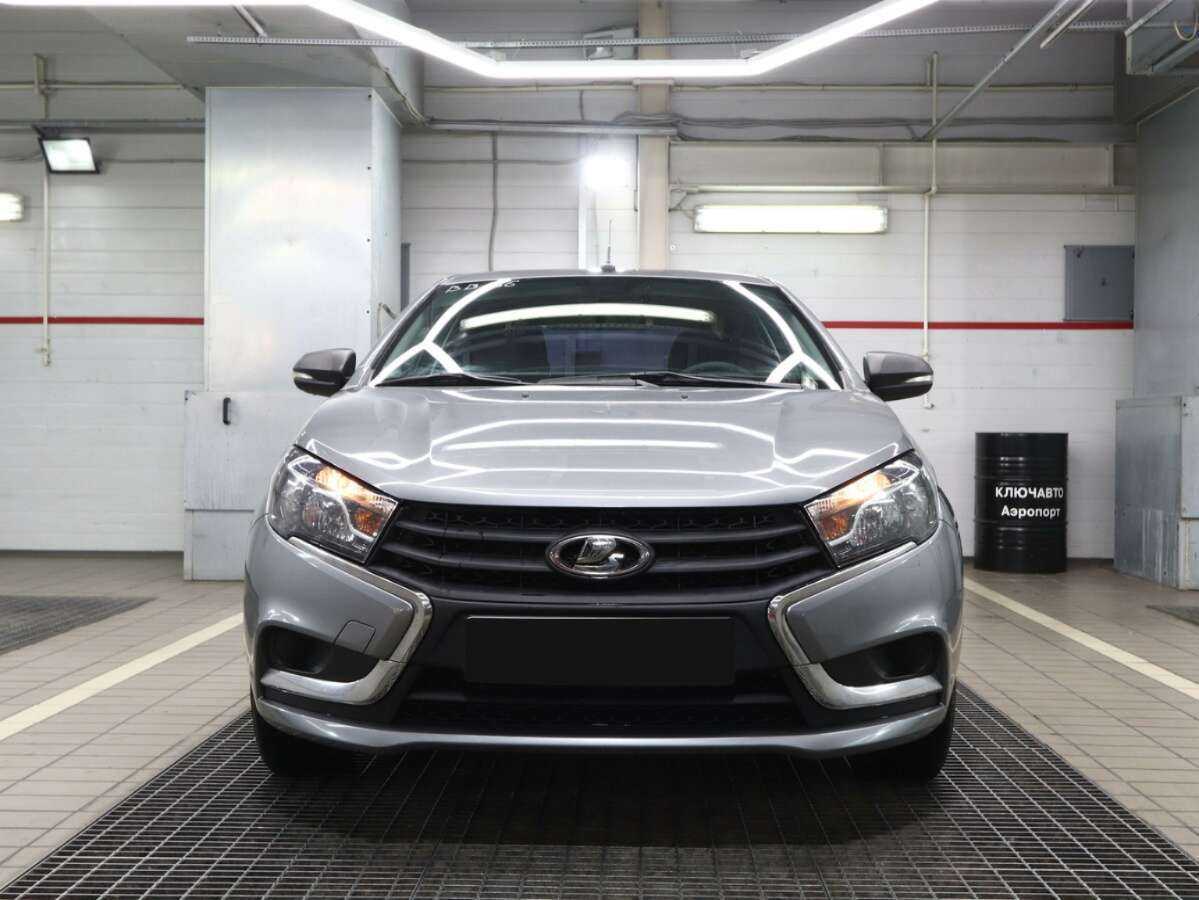 Lada (ВАЗ) Vesta б/у, 2018, Механическая. Фото: #1