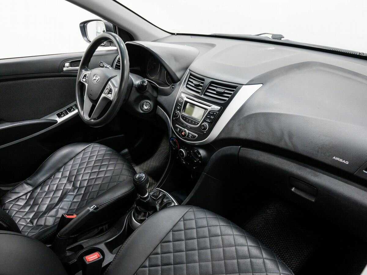 Hyundai Solaris б/у, 2013, Механическая. Фото: #7