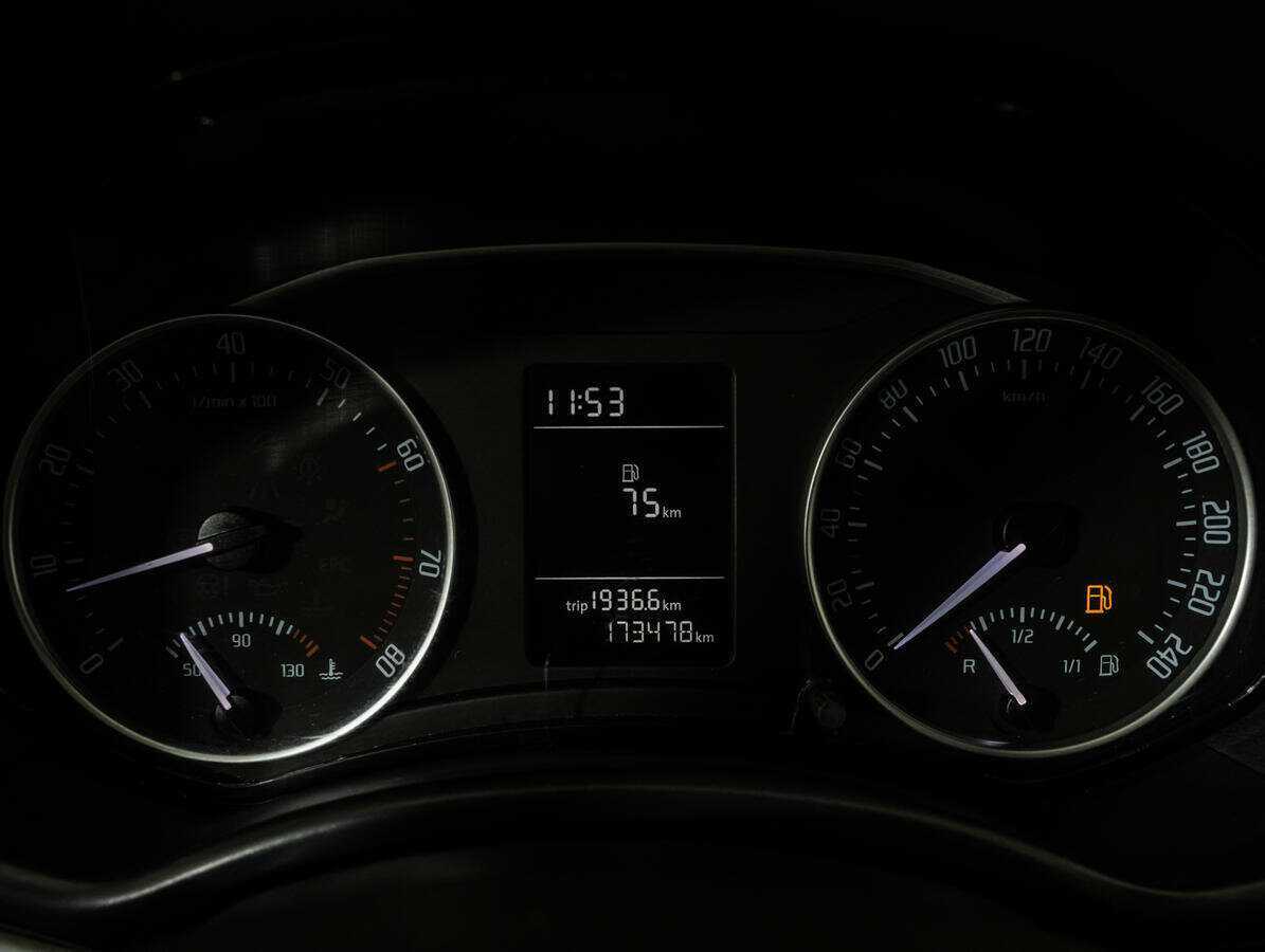 Skoda Octavia б/у, 2013, Механическая. Фото: #8