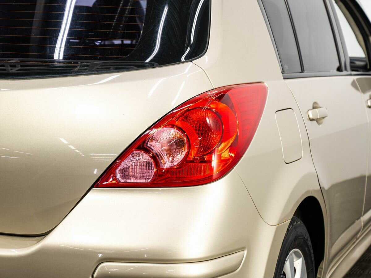 Nissan Tiida б/у, 2012, Механическая. Фото: #6