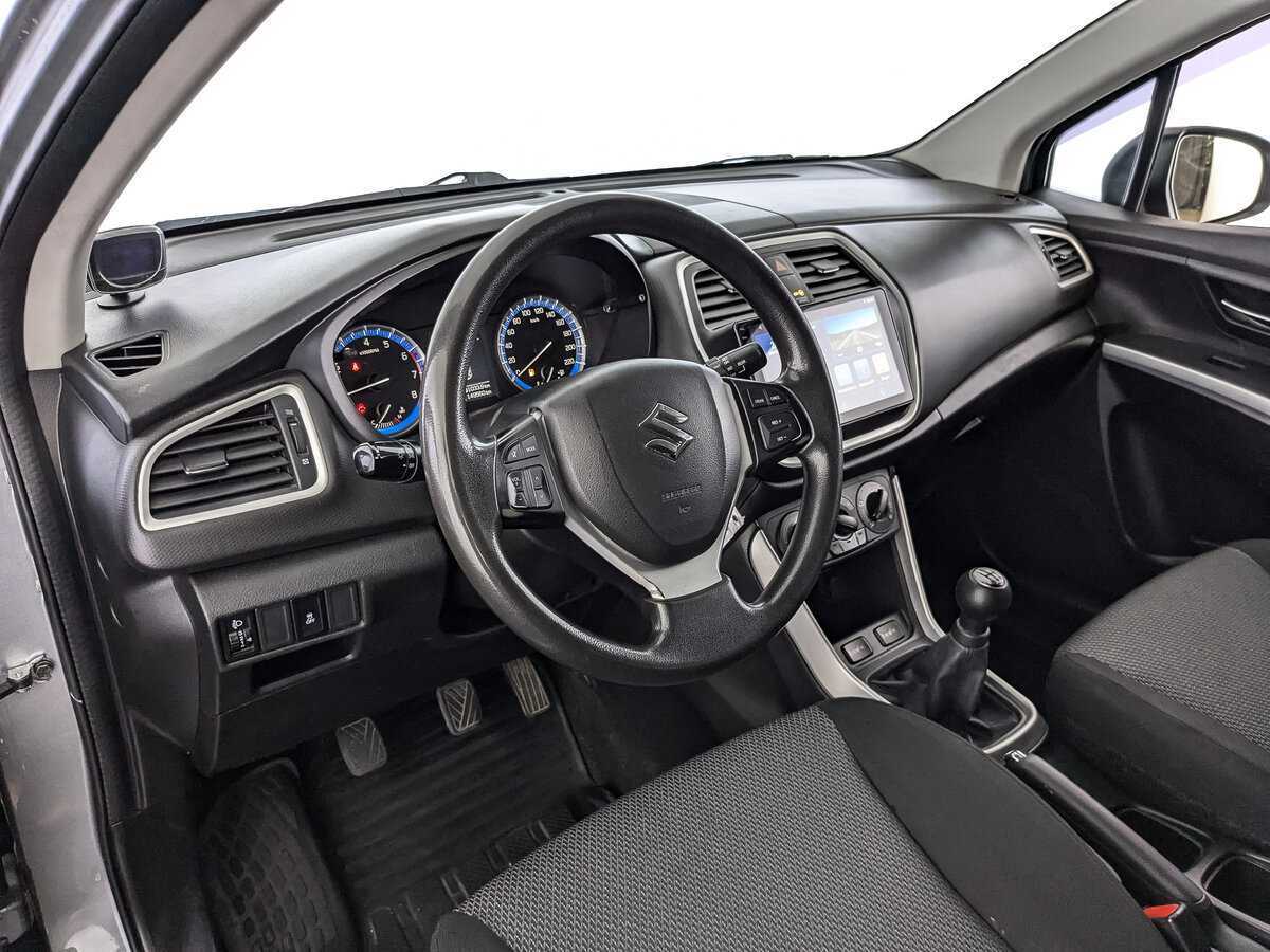 Suzuki SX4 б/у, 2014, Механическая. Фото: #10