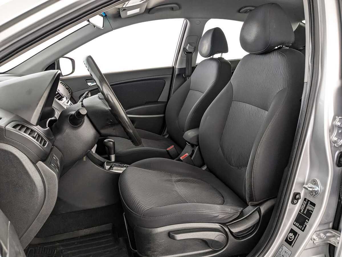 Hyundai Solaris б/у, 2012, Автоматическая. Фото: #15