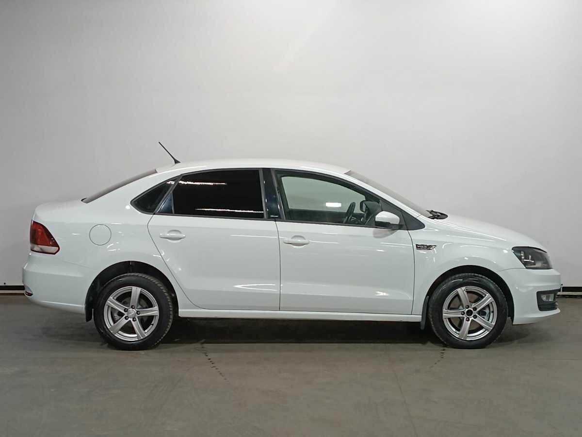 Volkswagen Polo б/у, 2016, Механическая. Фото: #4