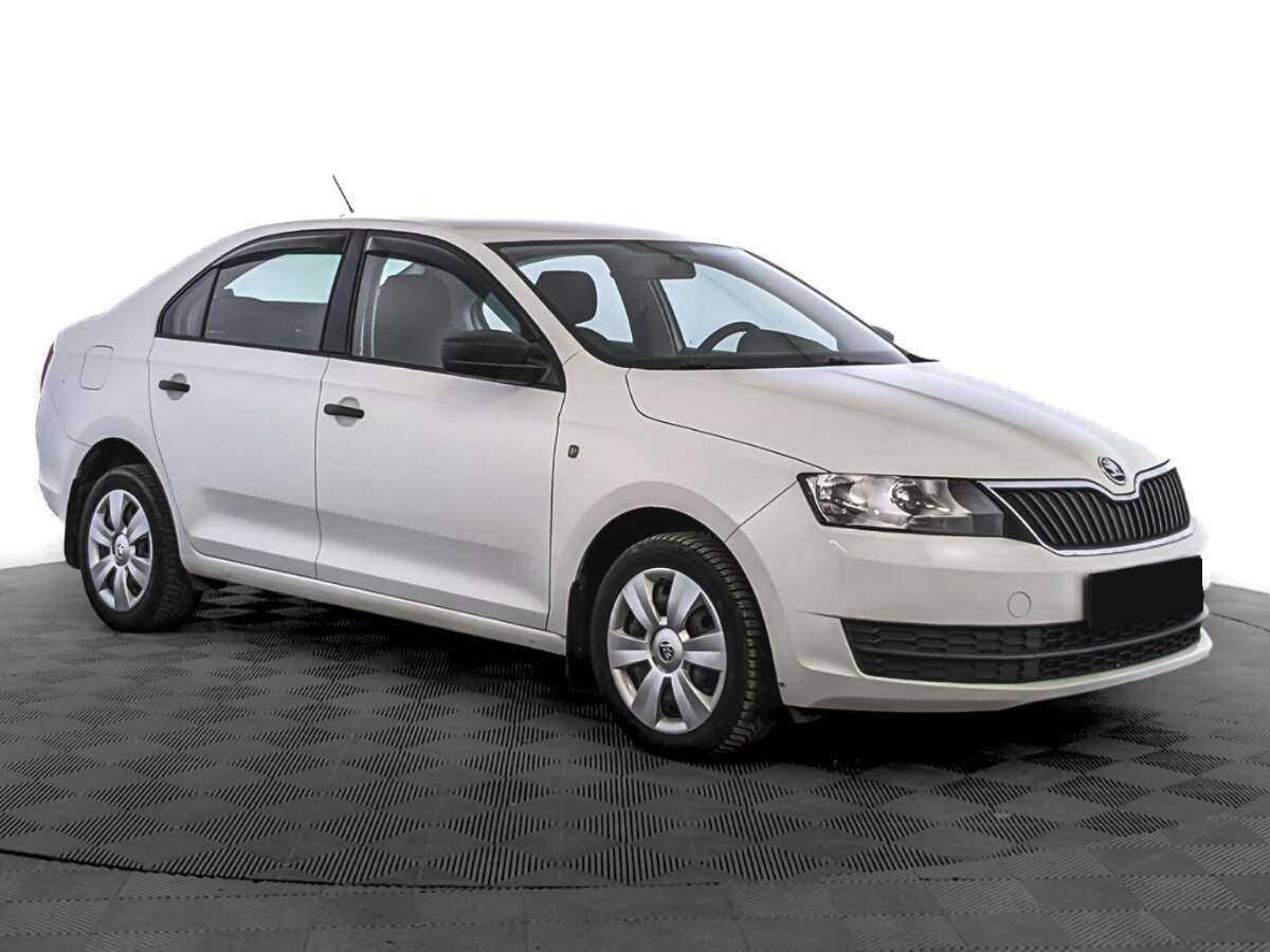 Skoda Rapid б/у, 2017, Автоматическая. Фото: #2