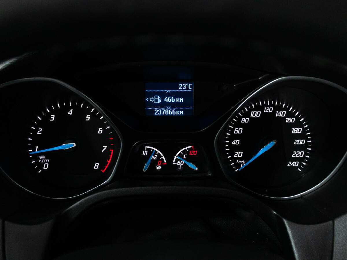 Ford Focus б/у, 2013, Механическая. Фото: #10