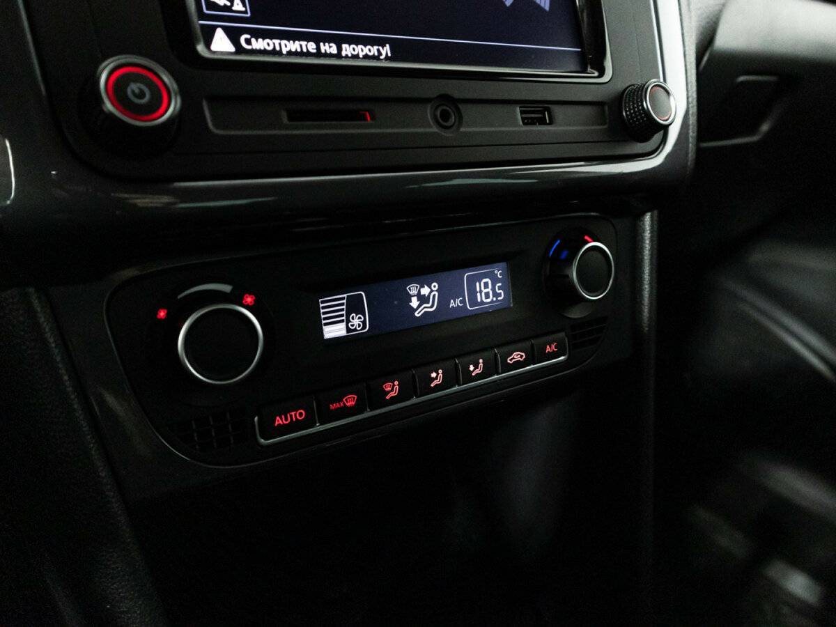 Volkswagen Polo б/у, 2018, Роботизированная. Фото: #16