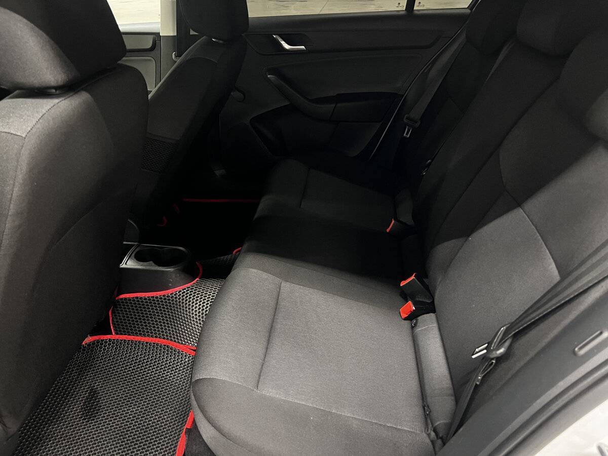 Skoda Rapid б/у, 2016, Механическая. Фото: #11