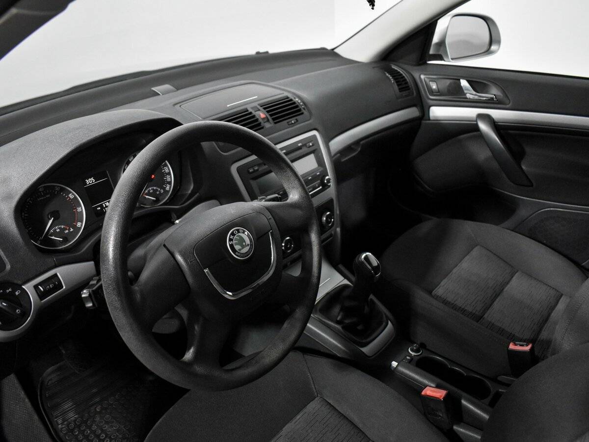 Skoda Octavia б/у, 2013, Механическая. Фото: #8