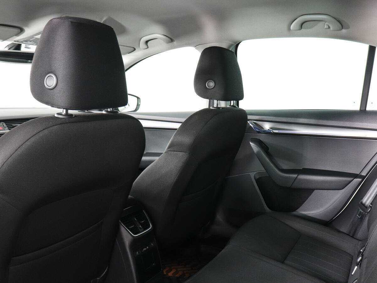 Skoda Octavia б/у, 2018, Роботизированная. Фото: #11