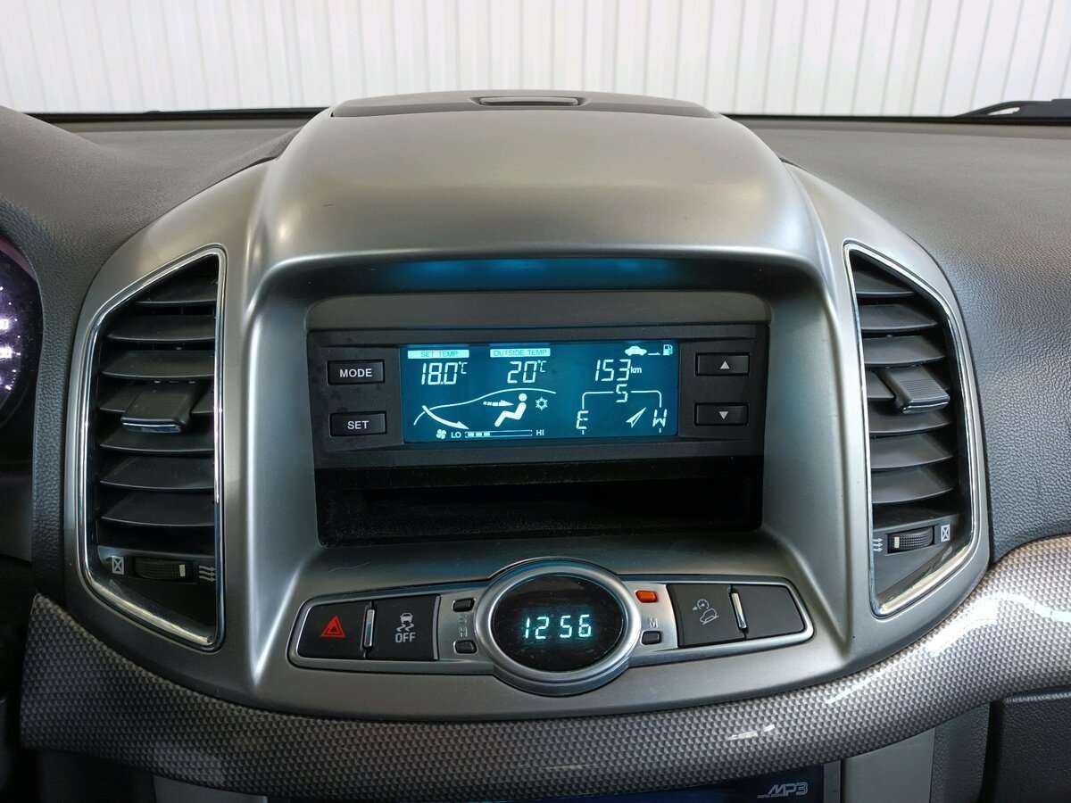 Chevrolet Captiva б/у, 2013, Автоматическая. Фото: #12