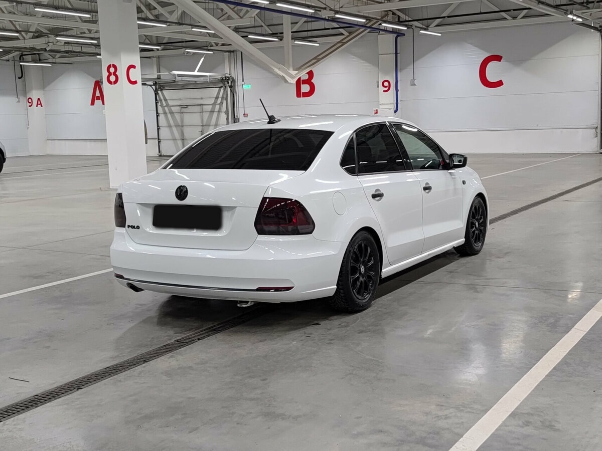 Volkswagen Polo б/у, 2017, Механическая. Фото: #4