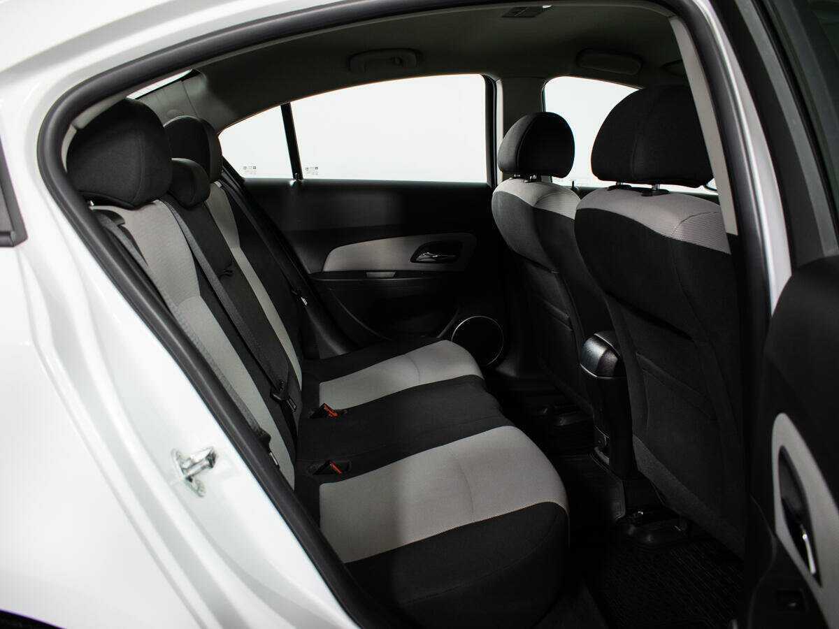 Chevrolet Cruze б/у, 2013, Автоматическая. Фото: #9