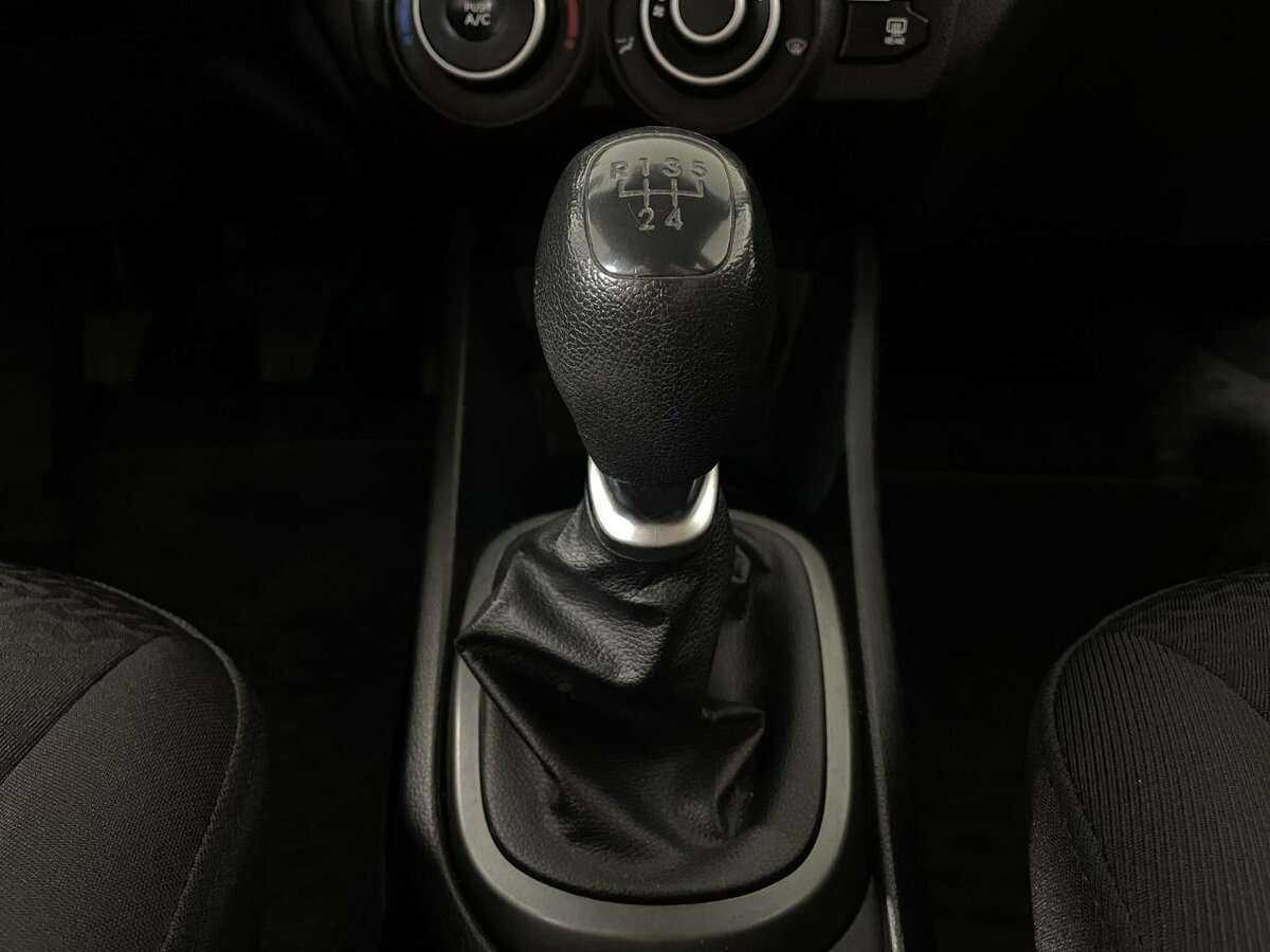 Kia Rio б/у, 2013, Механическая. Фото: #12