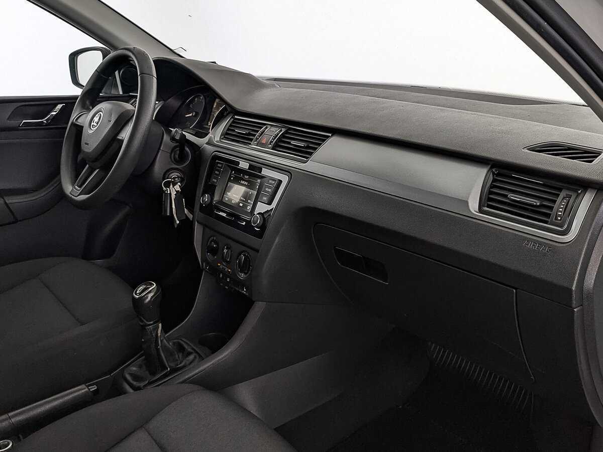 Skoda Rapid б/у, 2017, Механическая. Фото: #11
