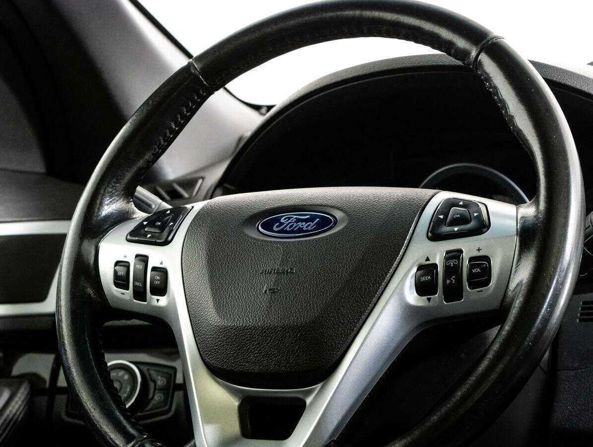 Ford Explorer б/у, 2013, Автоматическая. Фото: #9