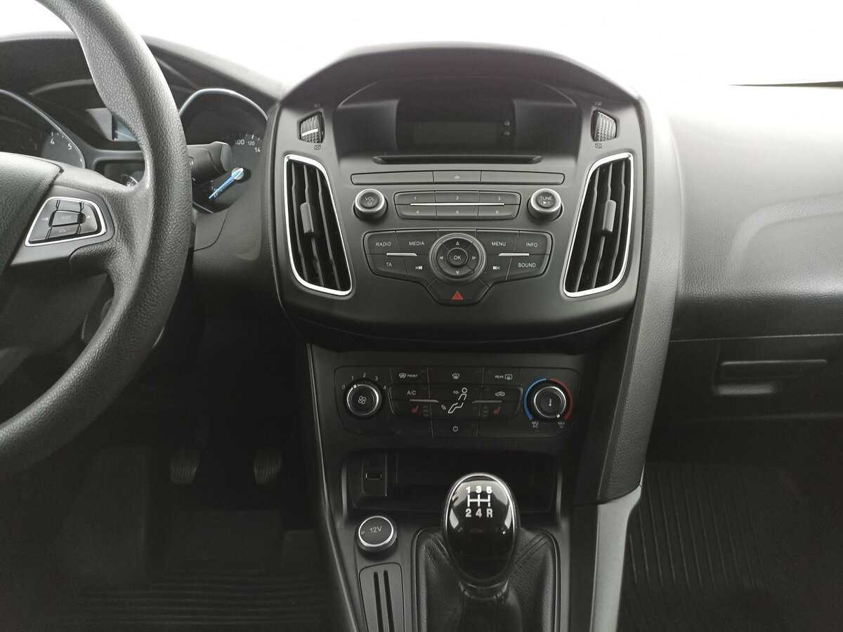 Ford Focus б/у, 2018, Механическая. Фото: #13