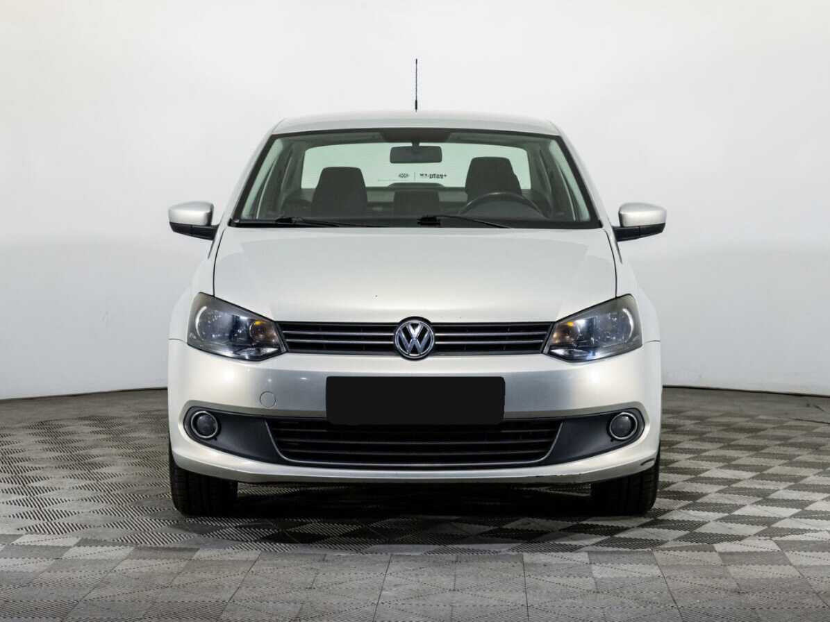 Volkswagen Polo б/у, 2013, Автоматическая. Фото: #1