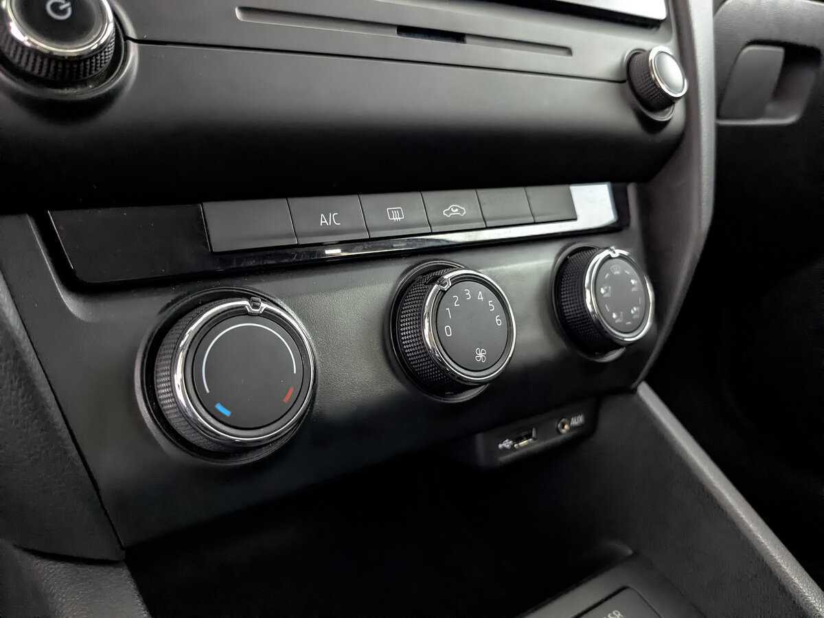 Skoda Octavia б/у, 2015, Механическая. Фото: #16