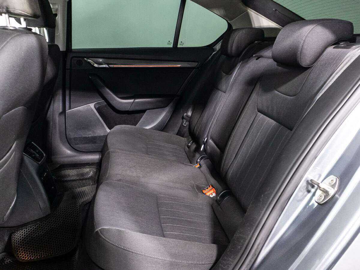Skoda Octavia б/у, 2018, Механическая. Фото: #9