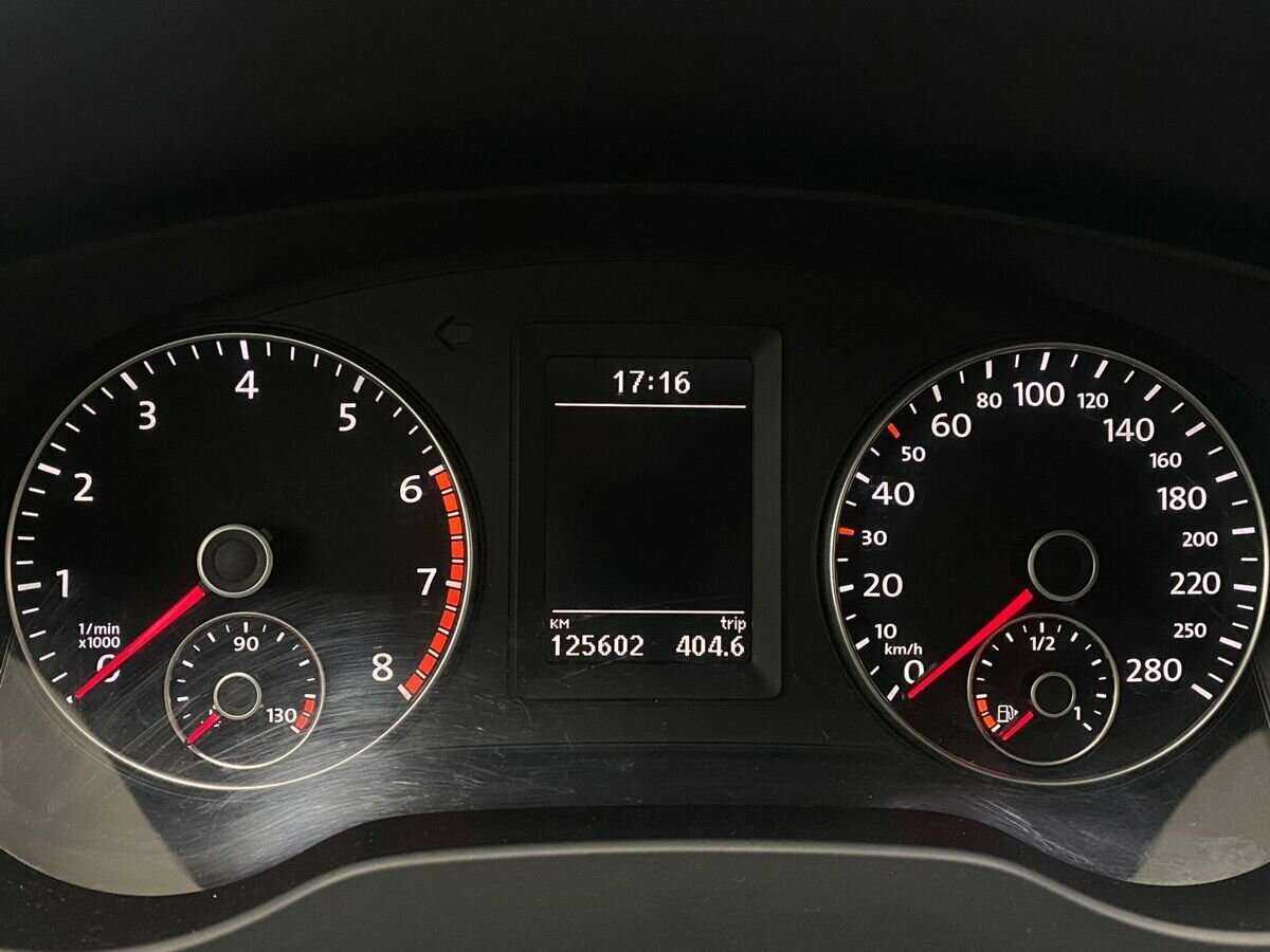 Volkswagen Jetta б/у, 2013, Механическая. Фото: #10