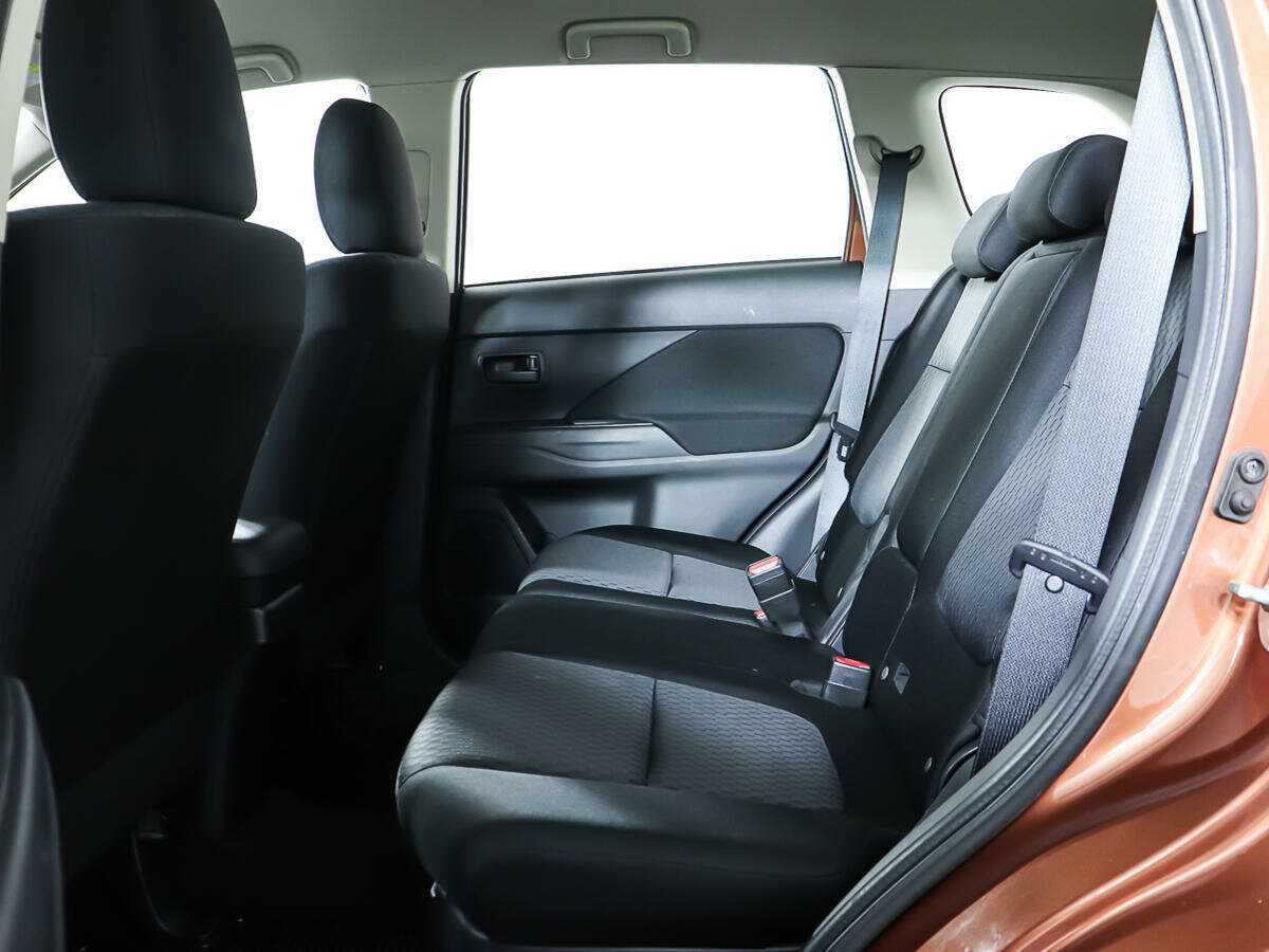 Mitsubishi Outlander б/у, 2012, Вариатор. Фото: #9