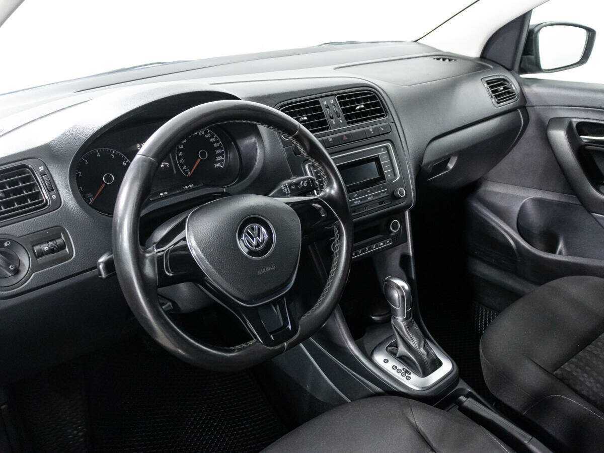 Volkswagen Polo б/у, 2017, Автоматическая. Фото: #10