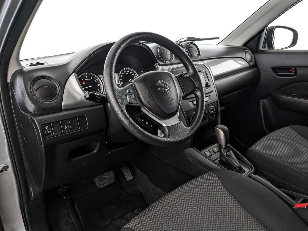 Suzuki Vitara б/у, 2017, Автоматическая. Фото: #10