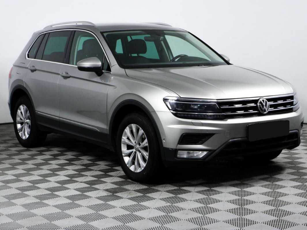 Volkswagen Tiguan б/у, 2016, Роботизированная. Фото: #2