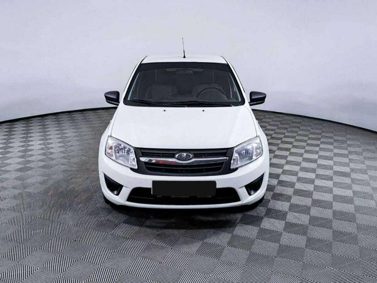 Lada (ВАЗ) Granta б/у, 2018, Механическая. Фото: #1
