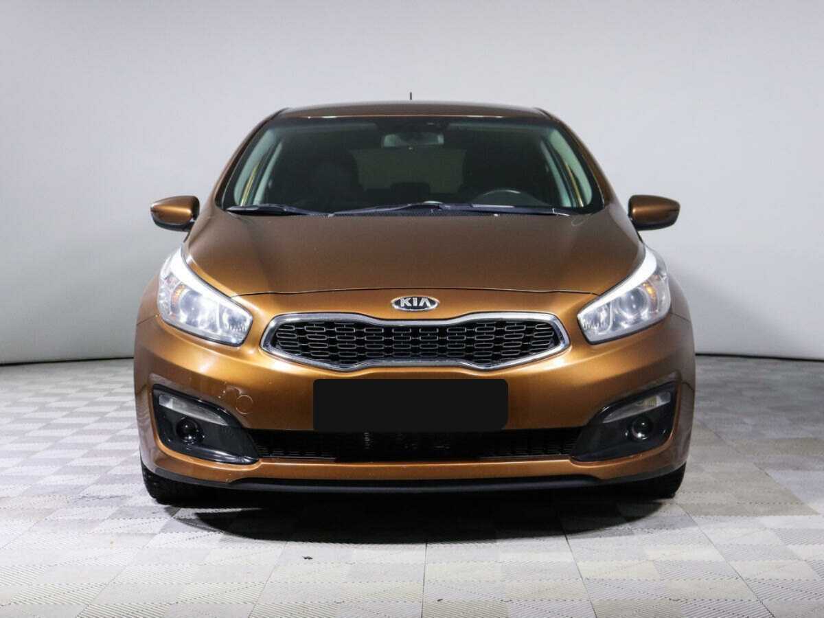 Kia Ceed б/у, 2015, Автоматическая. Фото: #1