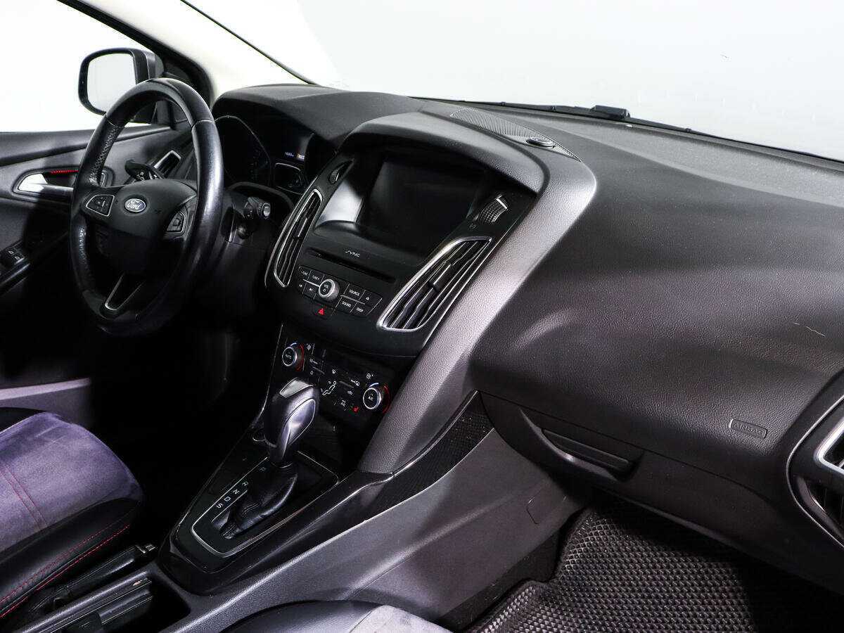 Ford Focus б/у, 2017, Автоматическая. Фото: #8